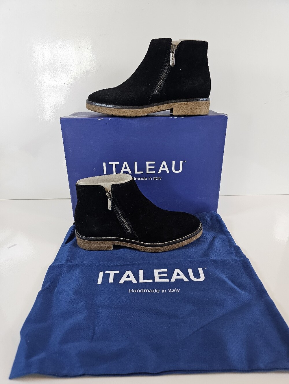 Italeau Foliana Black Suede Waterproof Ankle Boots Booties EU 35.5 US 5 NIB